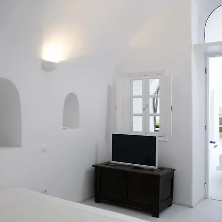 Villa 1864 The Sea Captain's House Oia
