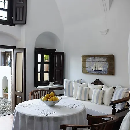 1864 The Sea Captain's House Ия